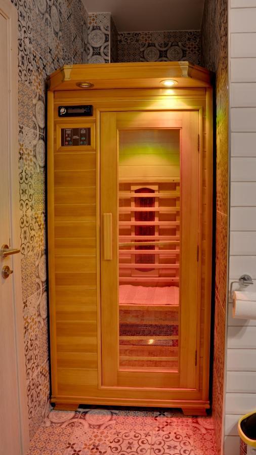 Spa Apartment Yang - Hot Tub, Sauna, Spa Новий Сад Екстер'єр фото